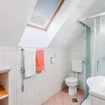 Rombon Klavdij With Free Onsite Parking