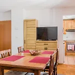 Rombon Klavdij With Free Onsite Parking Apartment *