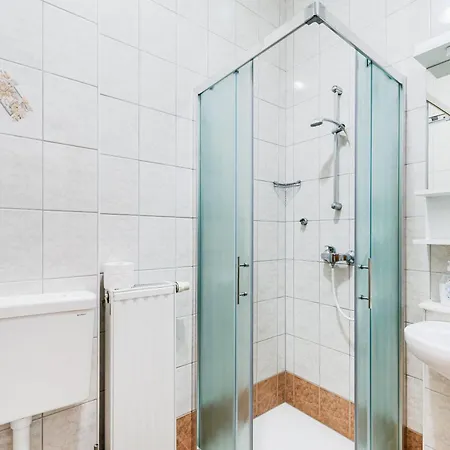 Rombon Klavdij With Free Onsite Parking Διαμέρισμα