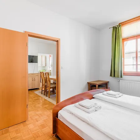 Rombon Klavdij With Free Onsite Parking Lägenhet