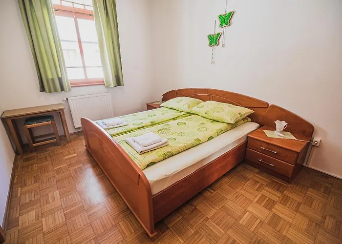 Rombon Klavdij With Free Onsite Parking * בובק