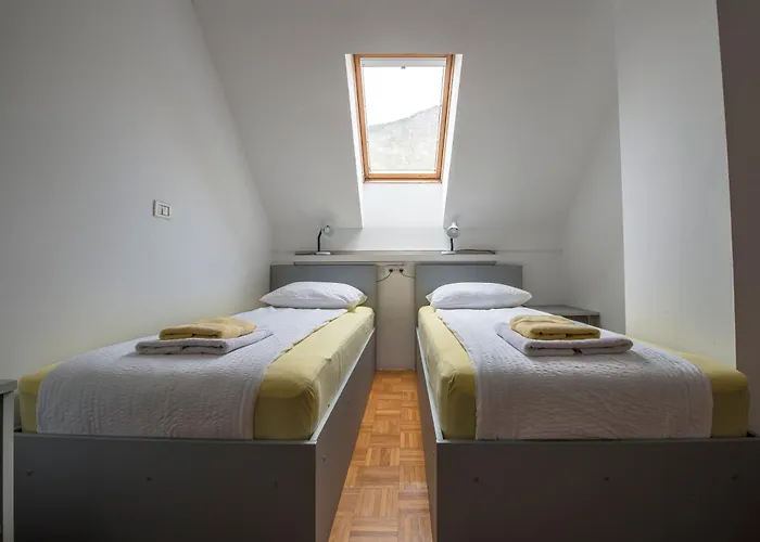 Rombon Klavdij With Free Onsite Parking